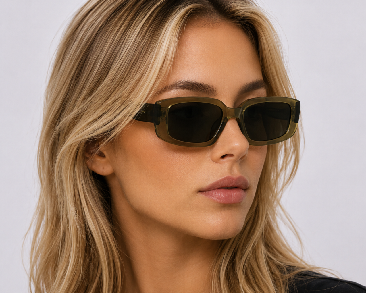 Alin Moss Olive