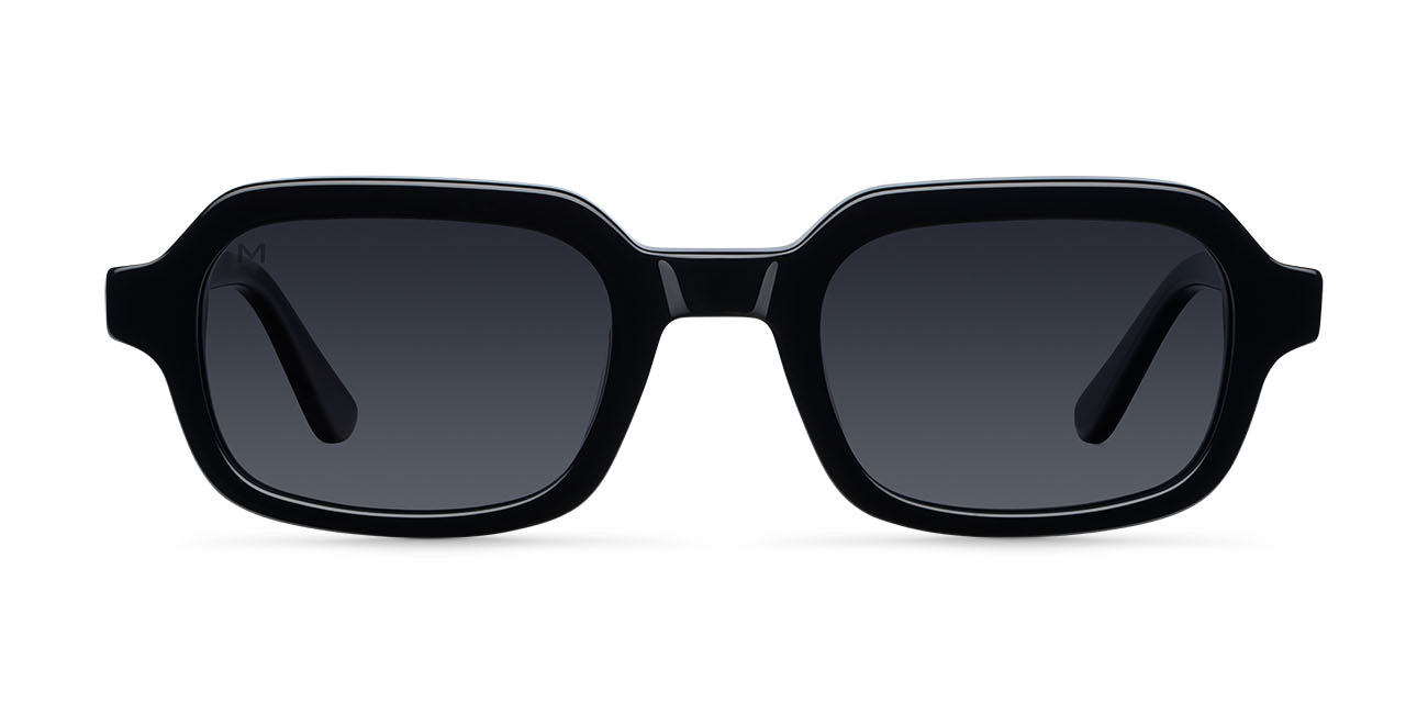Domia All Black