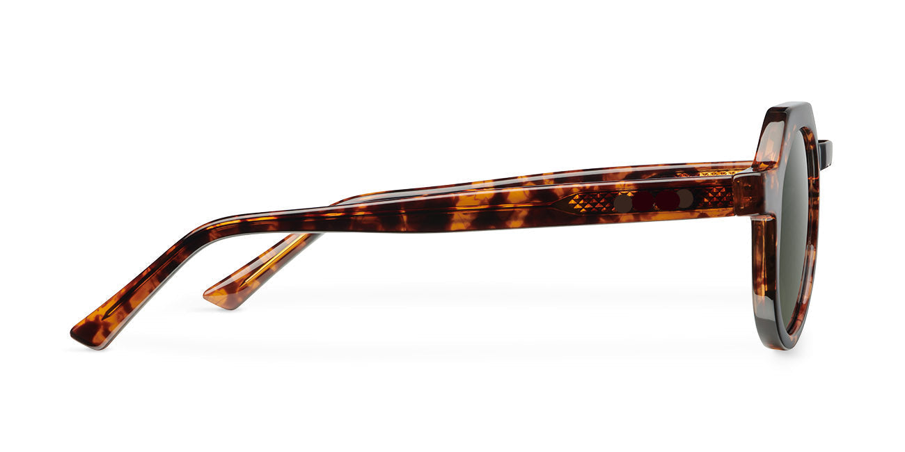 Hakan Tigris Carbon